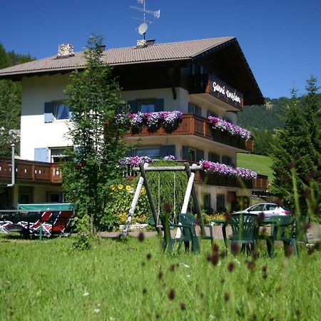 Pension Enzian Бадия Экстерьер фото