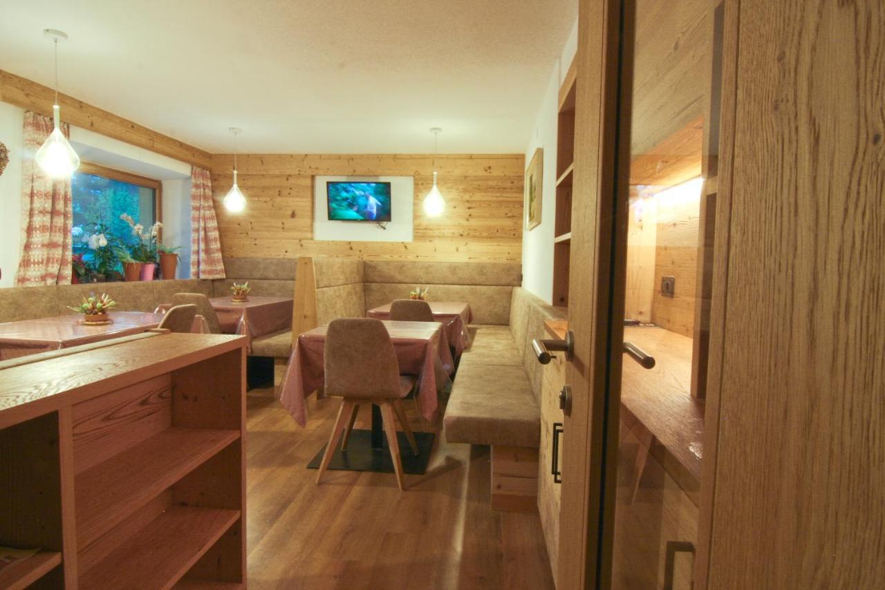 Pension Enzian Бадия Экстерьер фото