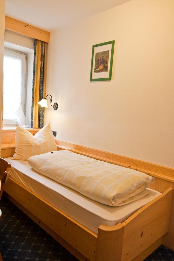 Pension Enzian Бадия Экстерьер фото